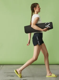 Bold Moves - Funktionelle Shorts Fur Frauen><noscript><img width=